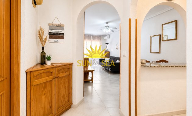 Resale - Apartment - Torrevieja - torrevieja
