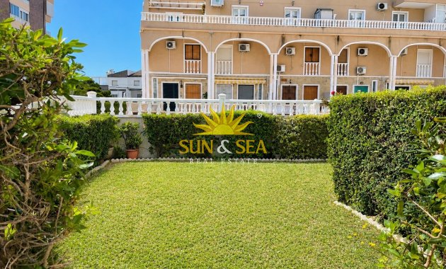 Wiederverkauf - Wohnung - Orihuela Costa - Punta Prima