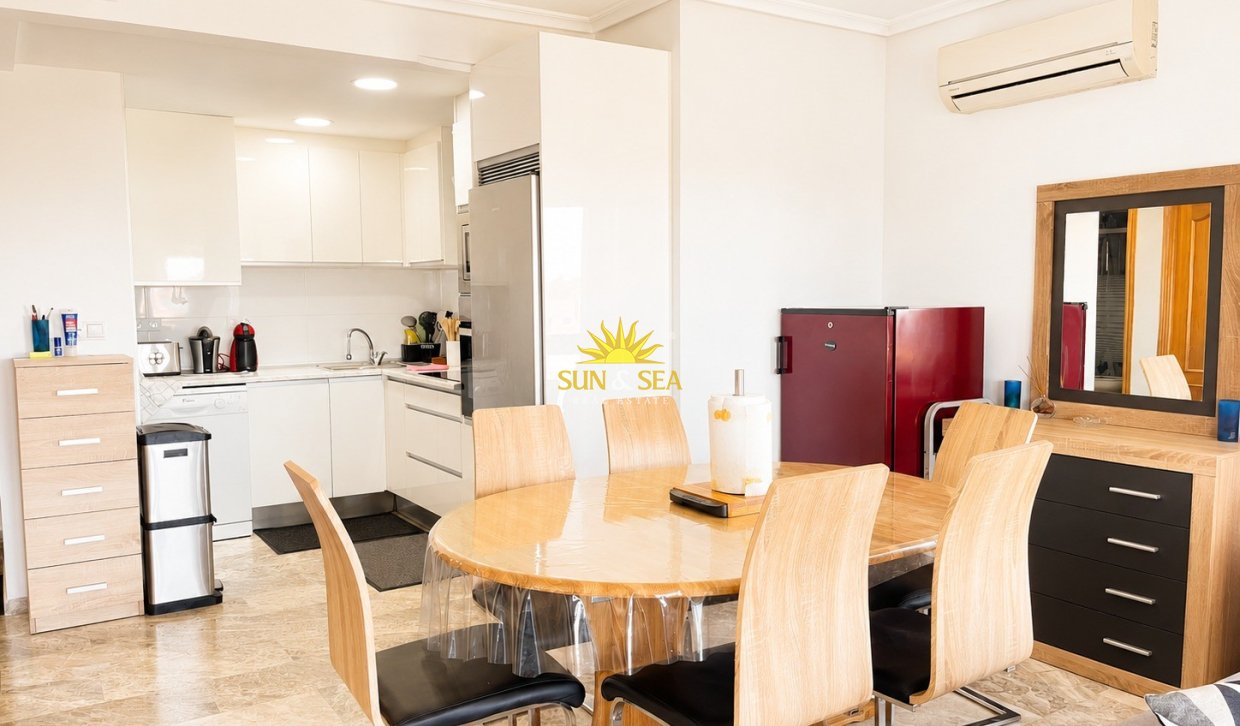 Wiederverkauf - Wohnung - Orihuela Costa - Punta Prima