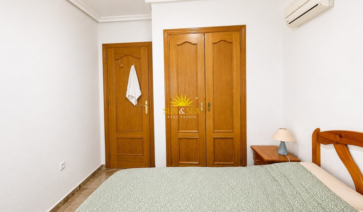 Wiederverkauf - Wohnung - Orihuela Costa - Punta Prima