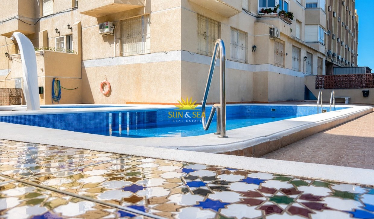Wiederverkauf - Wohnung - Orihuela Costa - Punta Prima