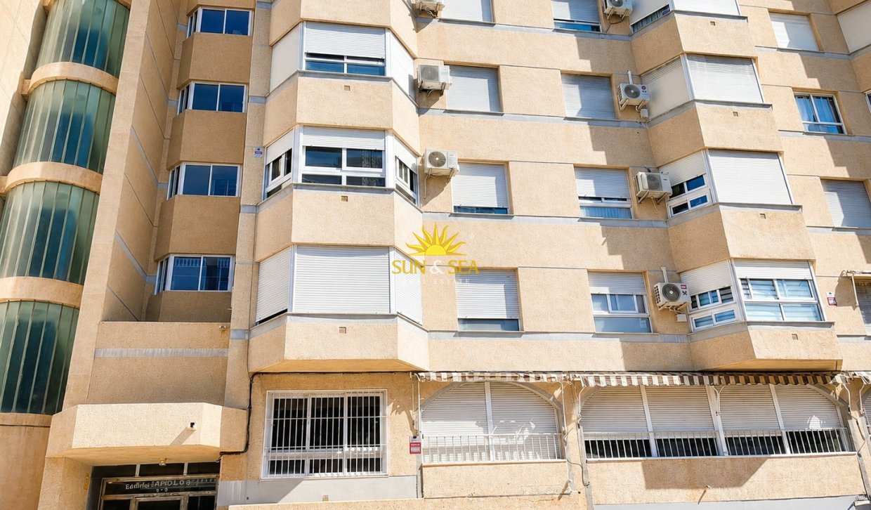 Wiederverkauf - Wohnung - Orihuela Costa - Punta Prima