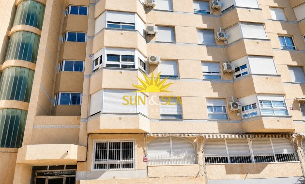 Wiederverkauf - Wohnung - Orihuela Costa - Punta Prima