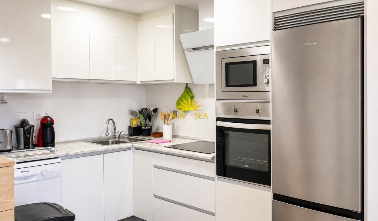 Wiederverkauf - Wohnung - Orihuela Costa - Punta Prima