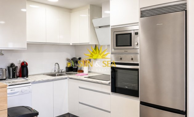 Wiederverkauf - Wohnung - Orihuela Costa - Punta Prima