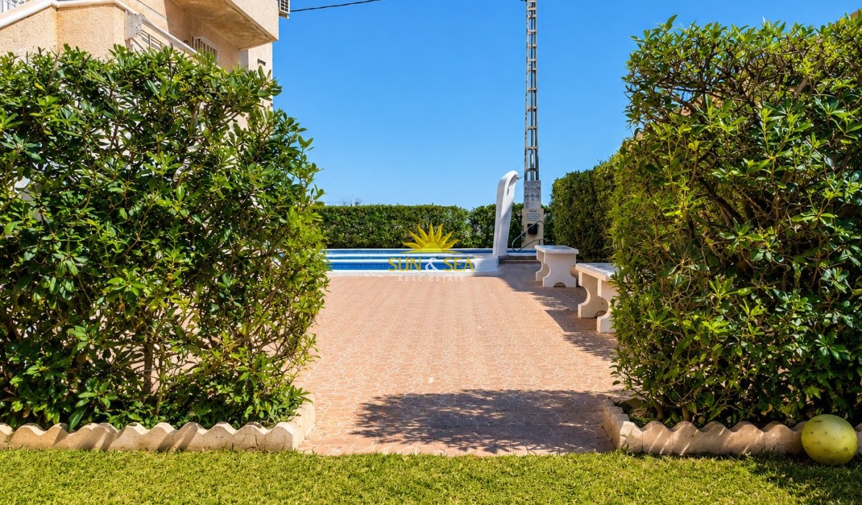 Wiederverkauf - Wohnung - Orihuela Costa - Punta Prima