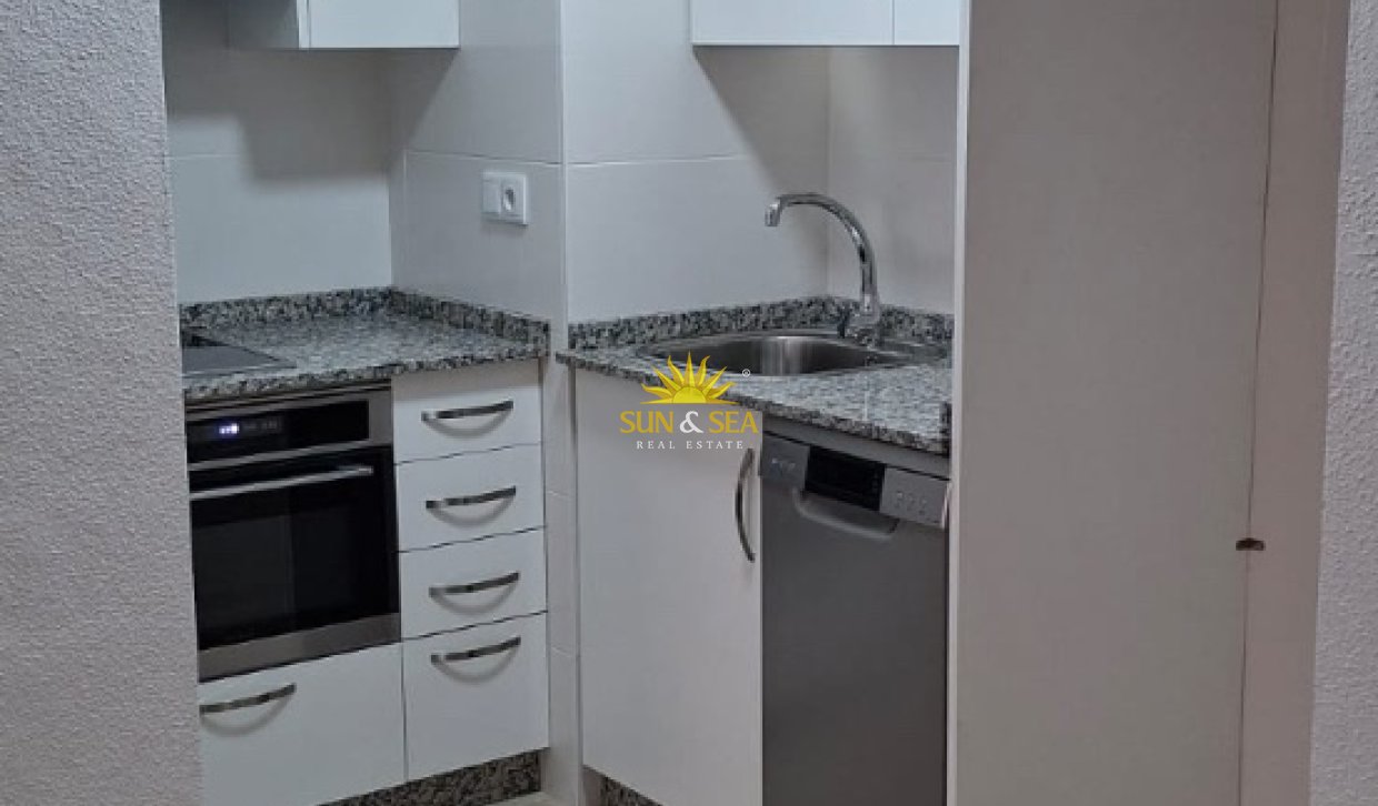 Alquiler a largo plazo - Apartamento - Torrevieja - Playa del Cura