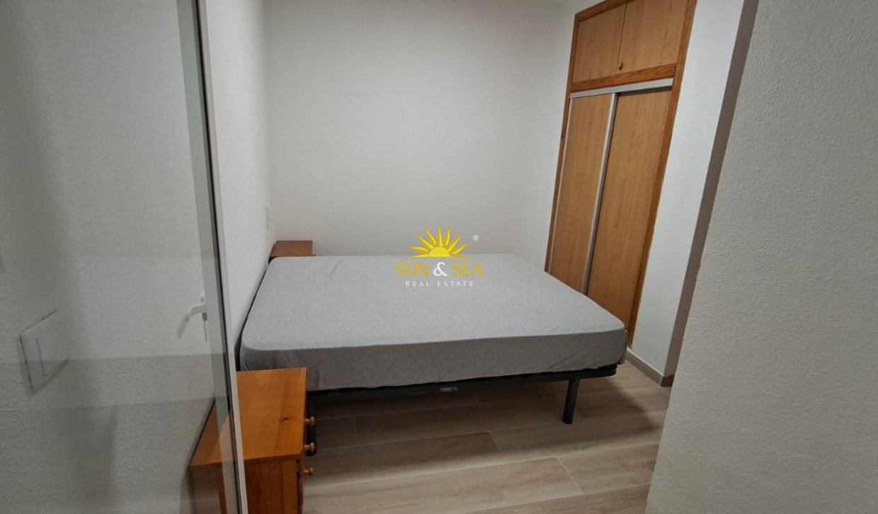Alquiler a largo plazo - Apartamento - Torrevieja - Playa del Cura