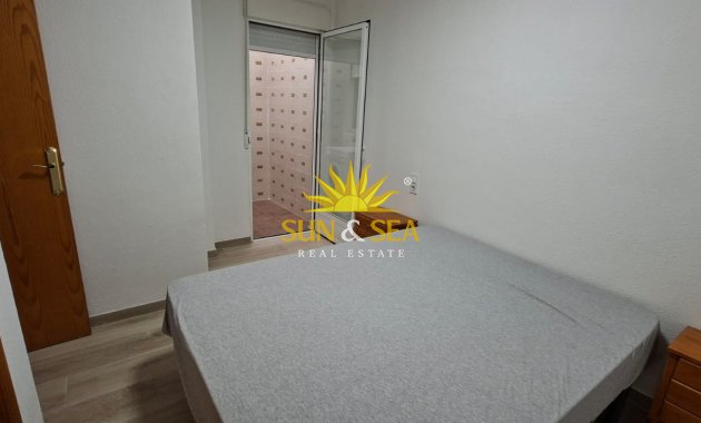 Alquiler a largo plazo - Apartamento - Torrevieja - Playa del Cura