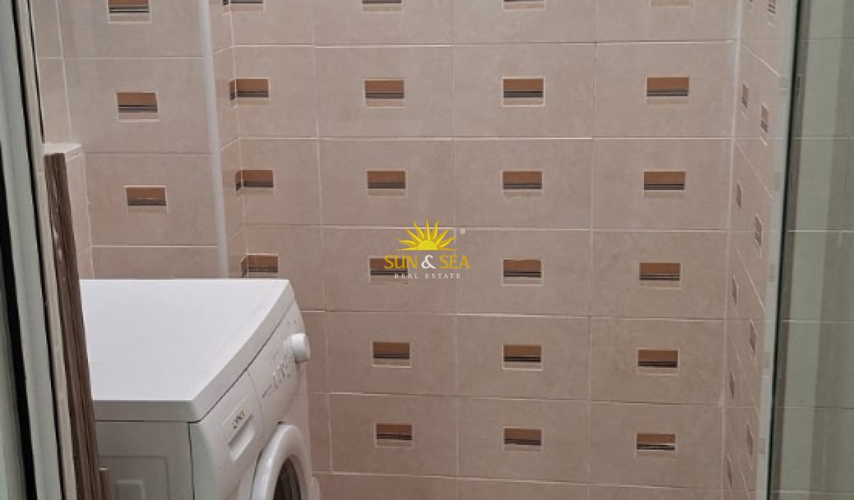 Alquiler a largo plazo - Apartamento - Torrevieja - Playa del Cura