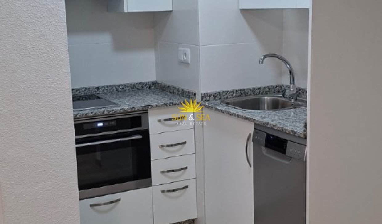 Alquiler a largo plazo - Apartamento - Torrevieja - Playa del Cura