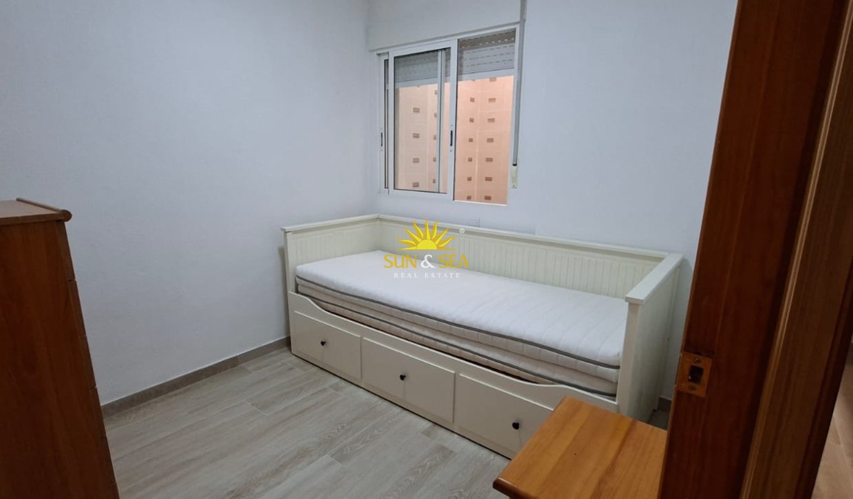 Alquiler a largo plazo - Apartamento - Torrevieja - Playa del Cura