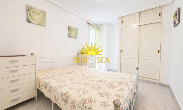 Resale - Apartment - Torrevieja - torrevieja