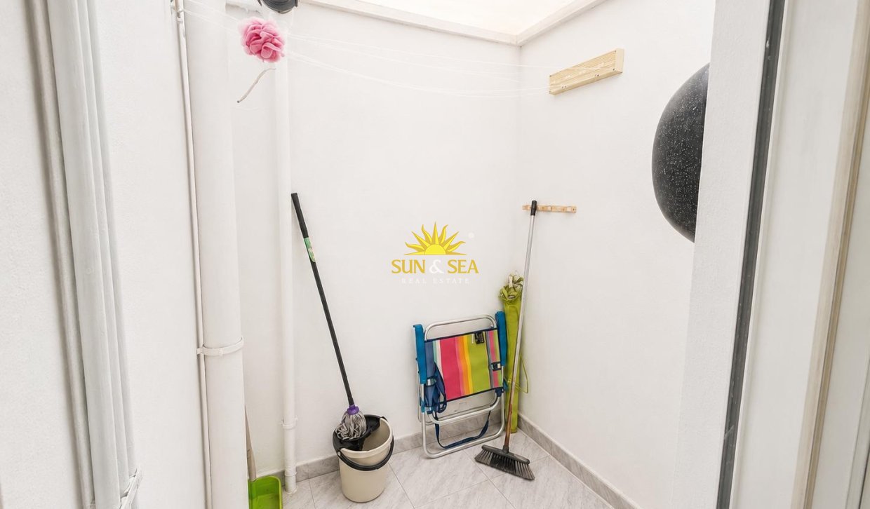 Resale - Apartment - Torrevieja - torrevieja