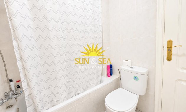 Resale - Apartment - Torrevieja - torrevieja