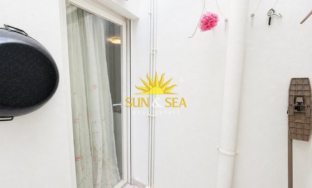 Resale - Apartment - Torrevieja - torrevieja