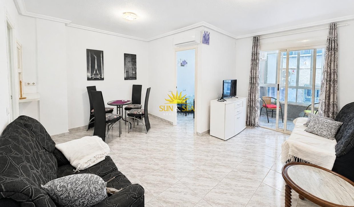 Resale - Apartment - Torrevieja - torrevieja