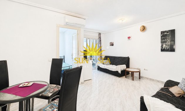 Resale - Apartment - Torrevieja - torrevieja