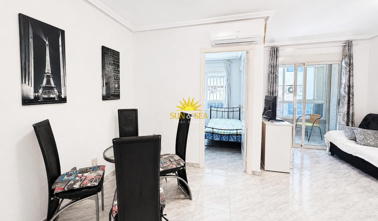 Resale - Apartment - Torrevieja - torrevieja