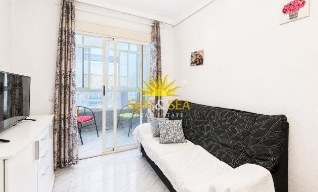 Resale - Apartment - Torrevieja - torrevieja