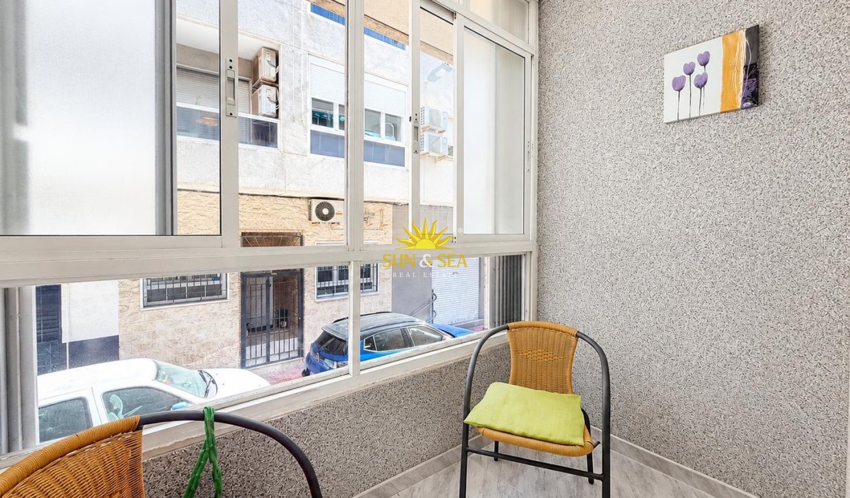 Resale - Apartment - Torrevieja - torrevieja