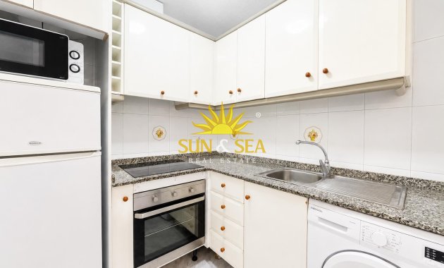 Resale - Apartment - Torrevieja - torrevieja