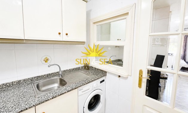 Resale - Apartment - Torrevieja - torrevieja