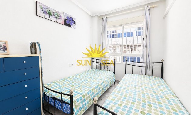 Resale - Apartment - Torrevieja - torrevieja