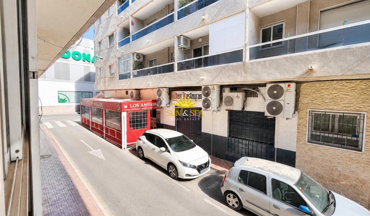 Resale - Apartment - Torrevieja - torrevieja