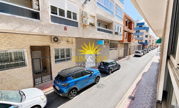 Resale - Apartment - Torrevieja - torrevieja