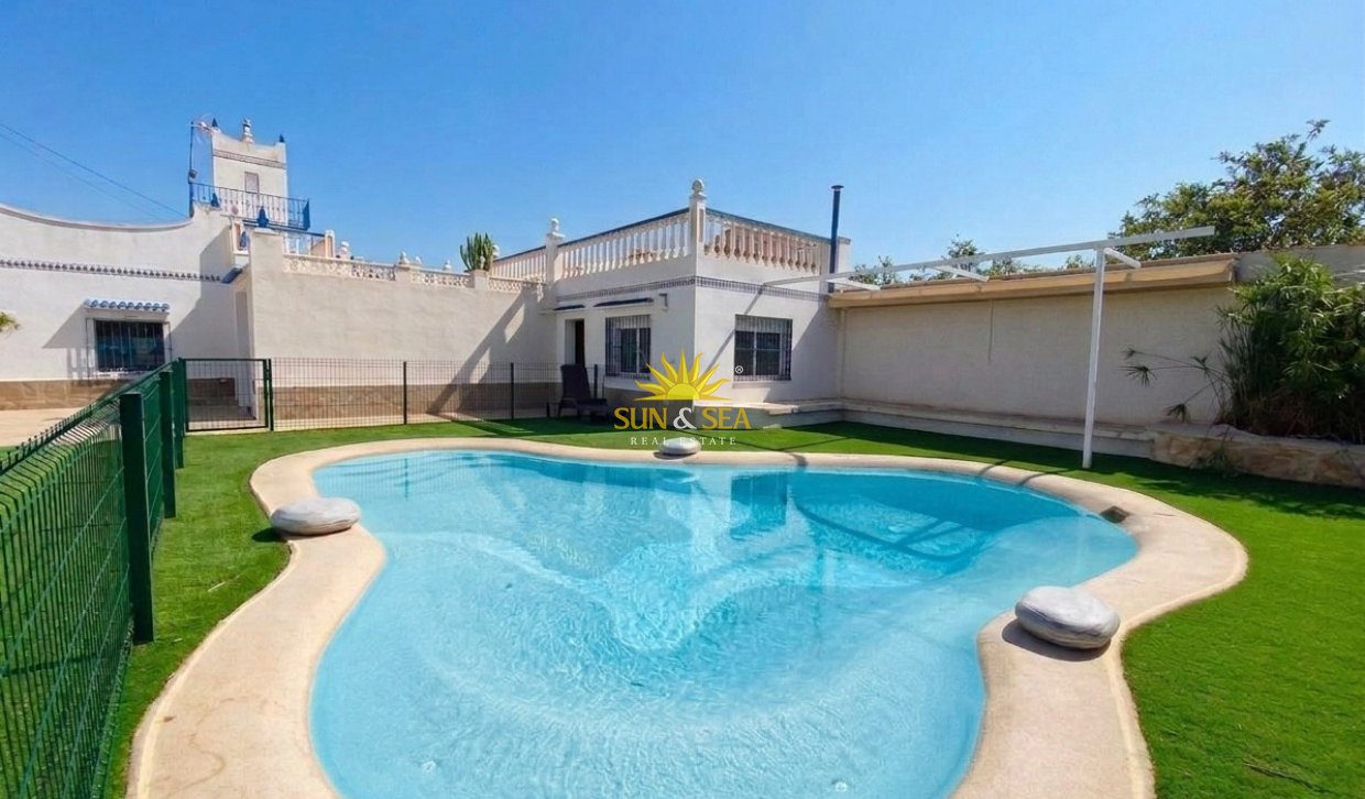 Lange Termijn Verhuur - Appartement - Montesinos