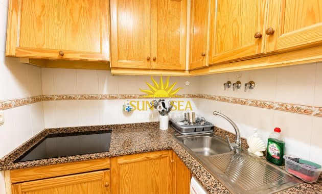 Wiederverkauf - Wohnung - Torrevieja - Centro