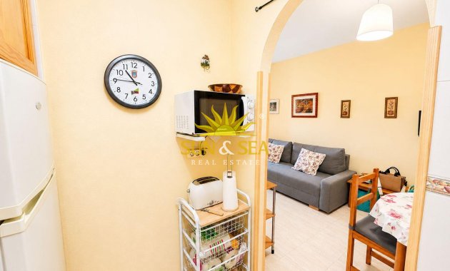 Wiederverkauf - Wohnung - Torrevieja - Centro