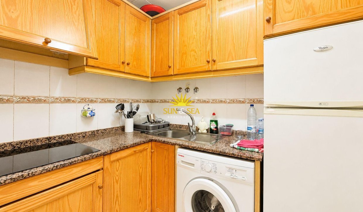 Wiederverkauf - Wohnung - Torrevieja - Centro