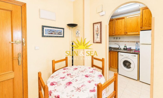 Wiederverkauf - Wohnung - Torrevieja - Centro
