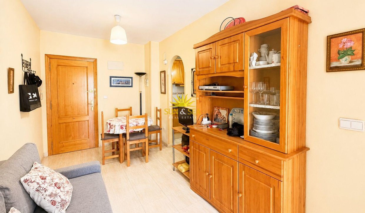 Wiederverkauf - Wohnung - Torrevieja - Centro