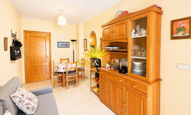 Wiederverkauf - Wohnung - Torrevieja - Centro