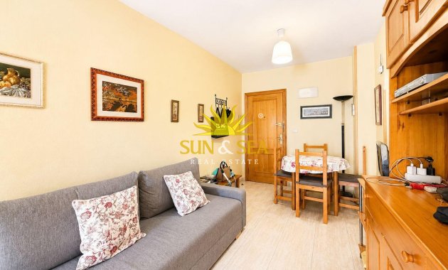 Wiederverkauf - Wohnung - Torrevieja - Centro
