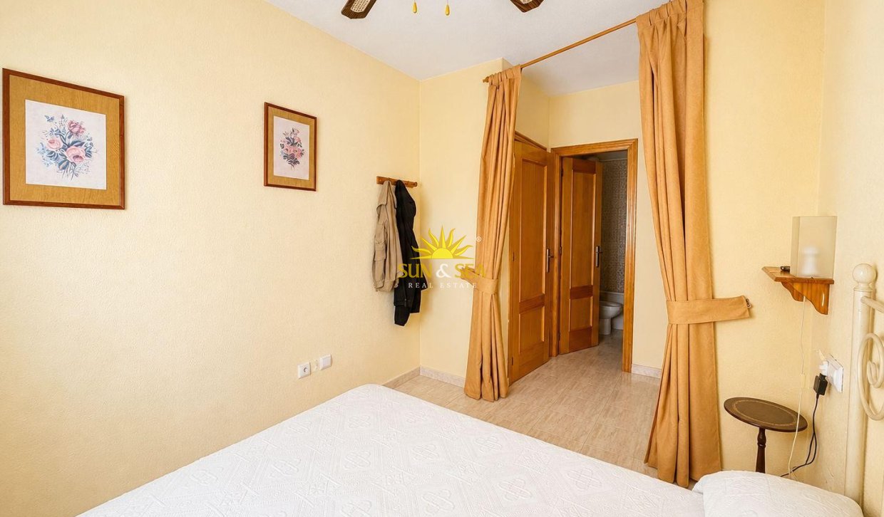 Wiederverkauf - Wohnung - Torrevieja - Centro
