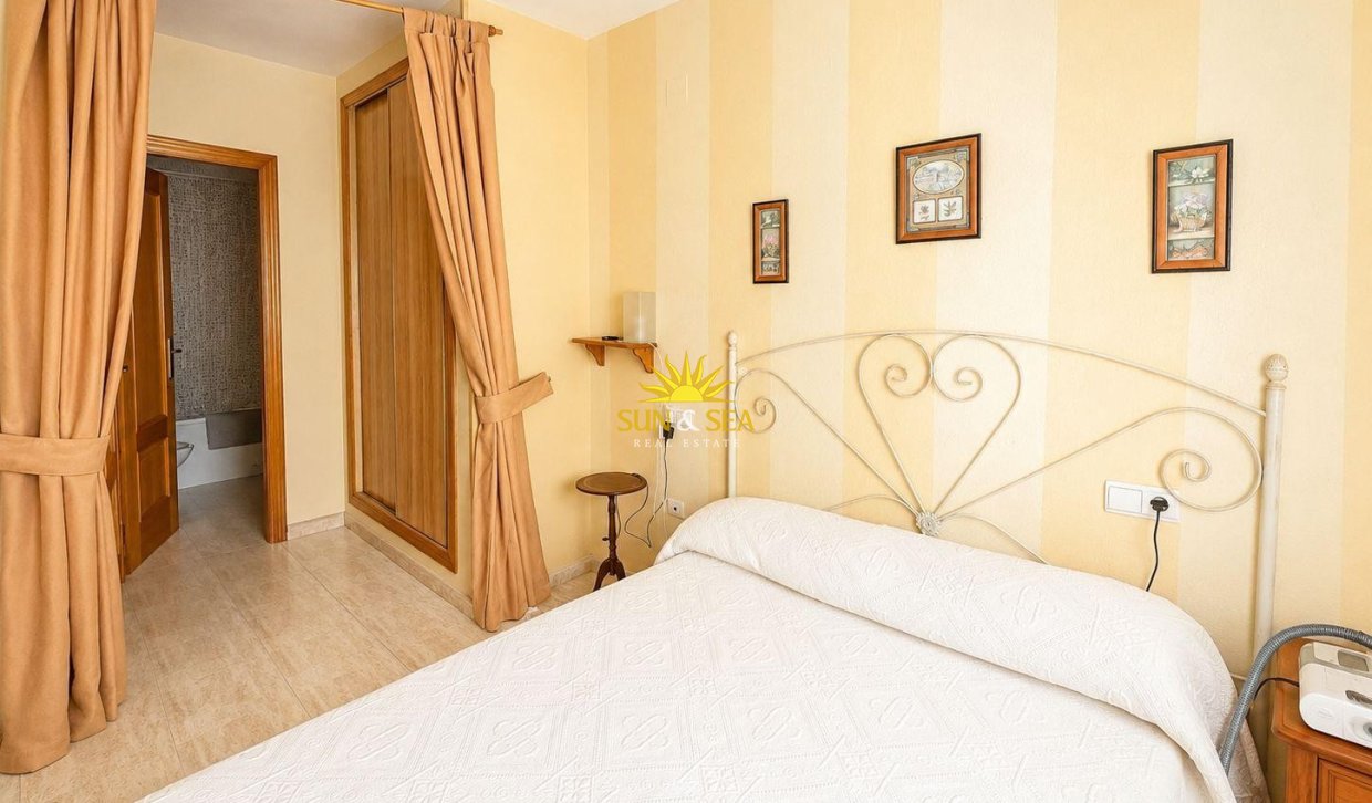 Wiederverkauf - Wohnung - Torrevieja - Centro