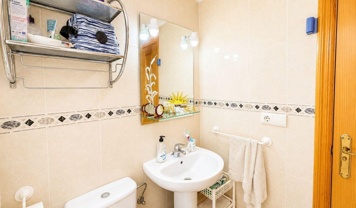 Wiederverkauf - Wohnung - Torrevieja - Centro