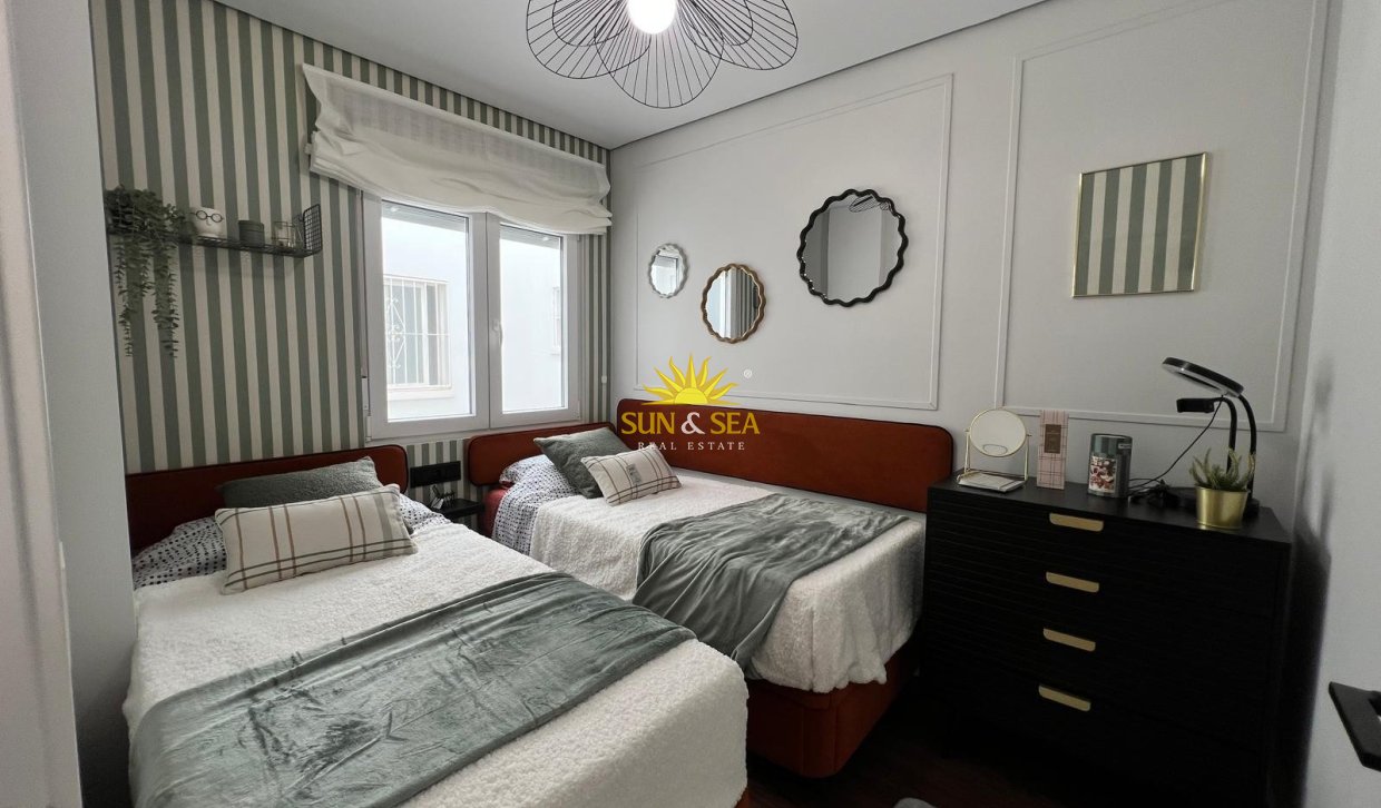 Langfristige Vermietung - Wohnung - Torrevieja - Centro