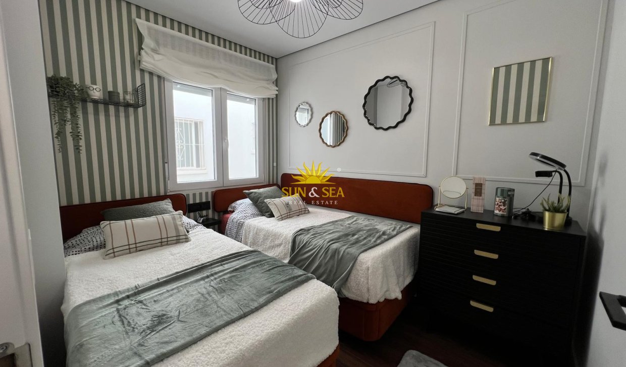 Langfristige Vermietung - Wohnung - Torrevieja - Centro