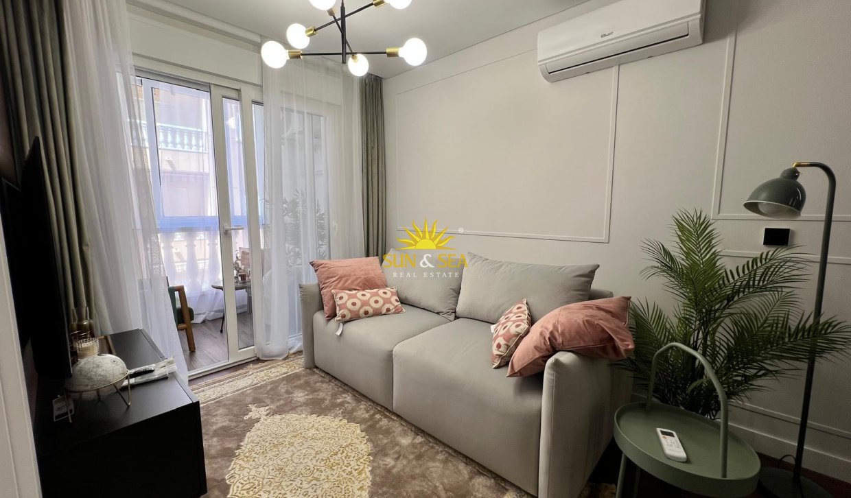 Langfristige Vermietung - Wohnung - Torrevieja - Centro