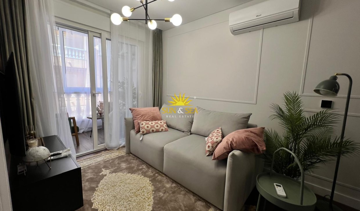 Langfristige Vermietung - Wohnung - Torrevieja - Centro