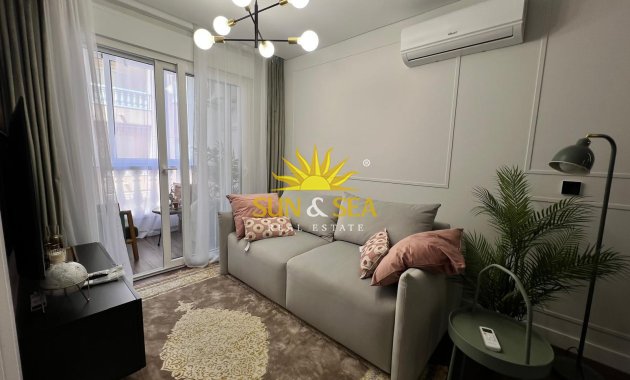Langfristige Vermietung - Wohnung - Torrevieja - Centro