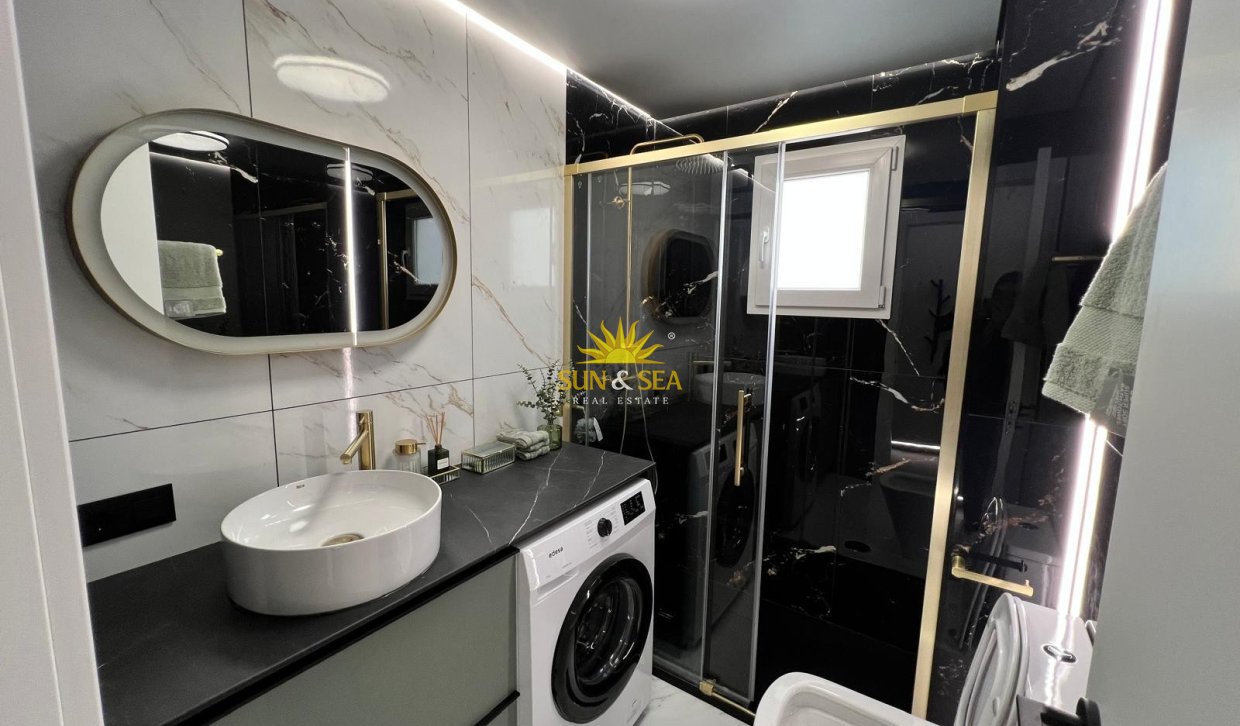 Langfristige Vermietung - Wohnung - Torrevieja - Centro