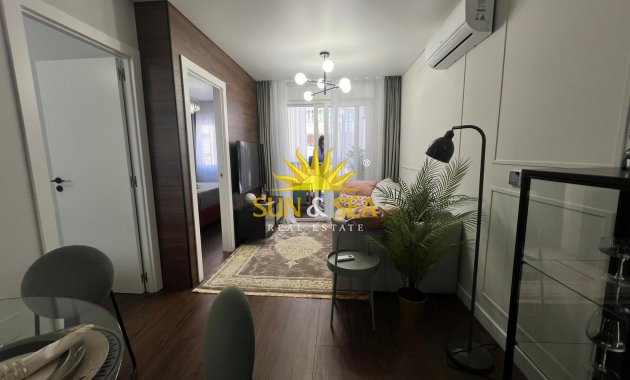 Langfristige Vermietung - Wohnung - Torrevieja - Centro