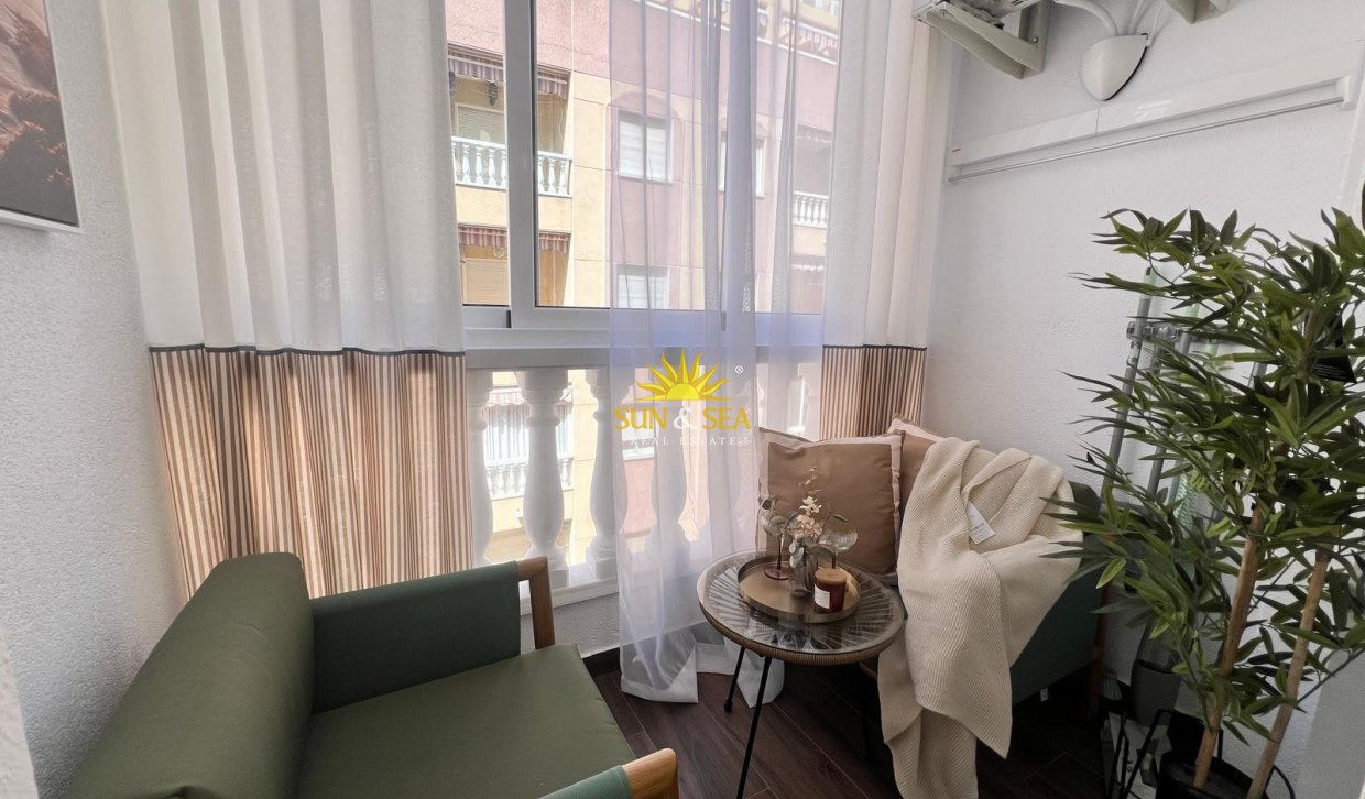 Langfristige Vermietung - Wohnung - Torrevieja - Centro