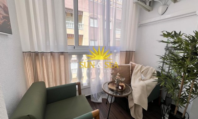 Langfristige Vermietung - Wohnung - Torrevieja - Centro
